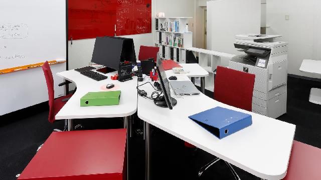 service-image